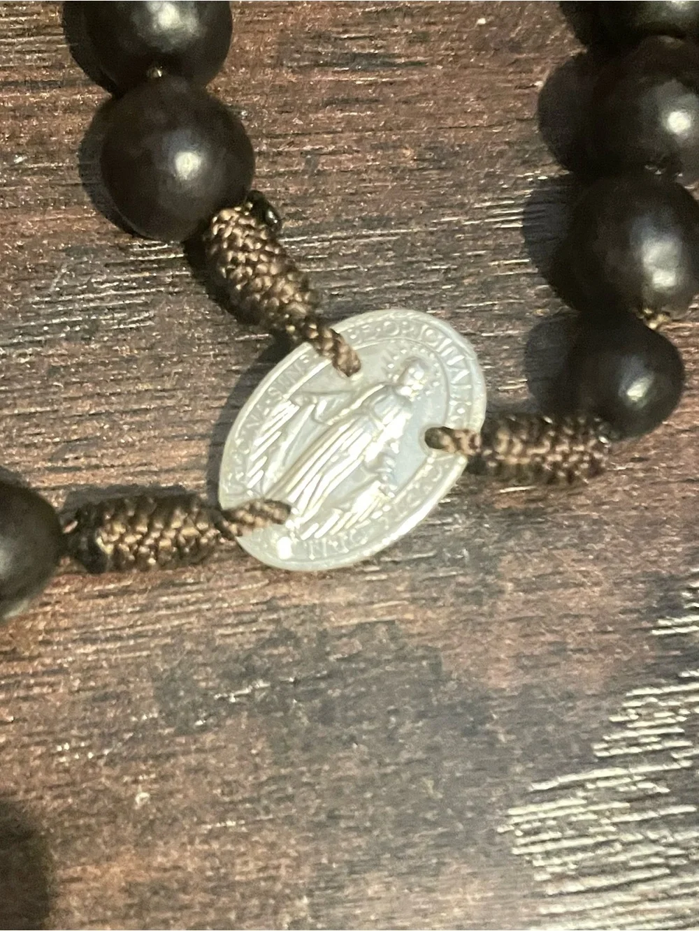 Men's Black Wooden Rosary feat. Our Lady Of The Miraculous Medal with Crucifix